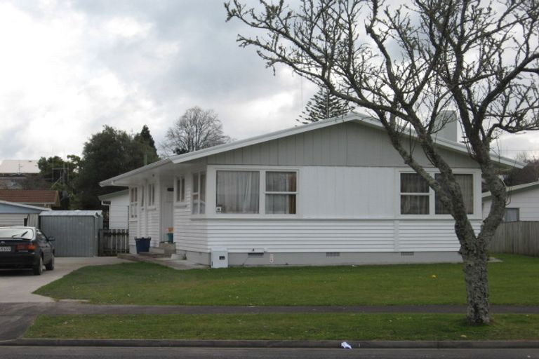 Photo of property in 27 Carrington Avenue, Hillcrest, Hamilton, 3216