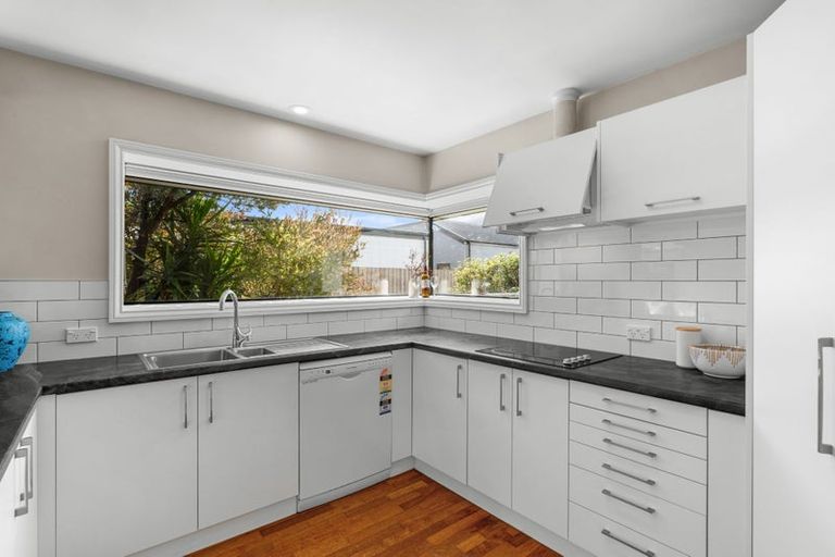 Photo of property in 2/155 Centaurus Road, Saint Martins, Christchurch, 8022