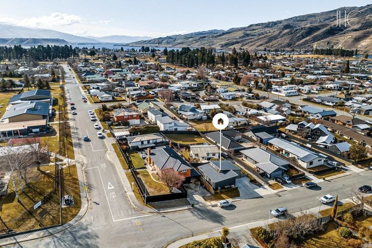 Photo of property in 53a Molyneux Avenue, Cromwell, 9310