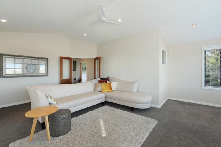 Photo of property in 20 Lucknow Place, Cashmere, Christchurch, 8022