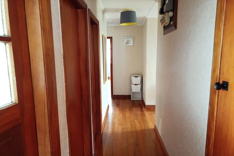 Photo of property in 21 Holland Crescent, Bulls, 4818