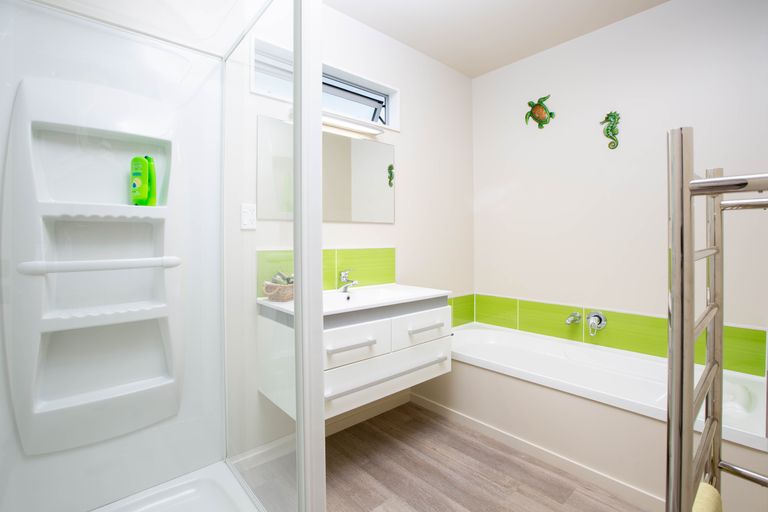 Photo of property in 3 Tussock Place, Stoke, Nelson, 7011