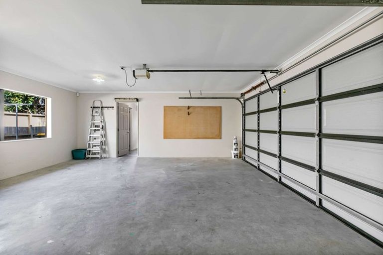 Photo of property in 13 Lockhart Place, Rototuna, Hamilton, 3210