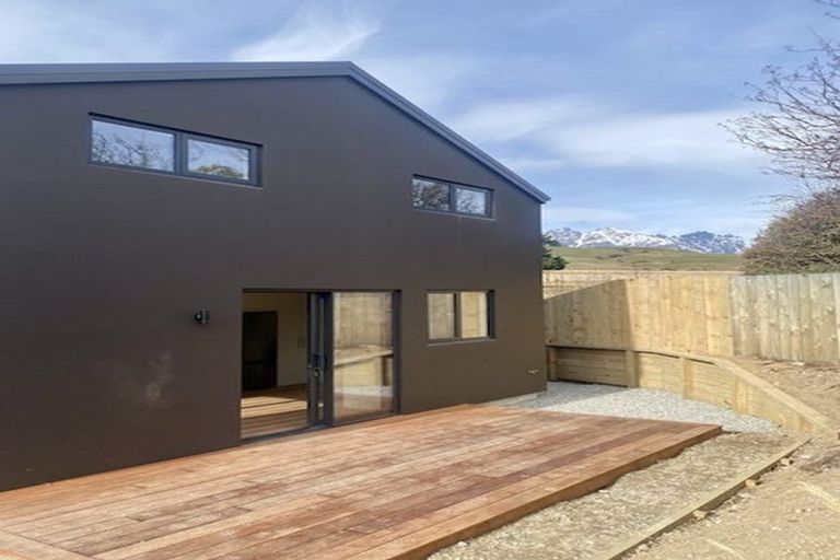 Photo of property in 77 Oregon Drive, Kelvin Heights, Queenstown, 9300