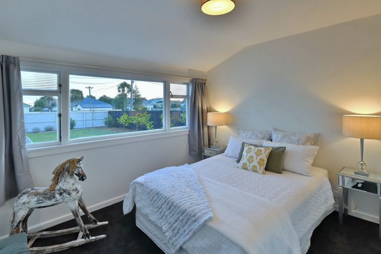 Photo of property in 70 Barrington Street, Somerfield, Christchurch, 8024