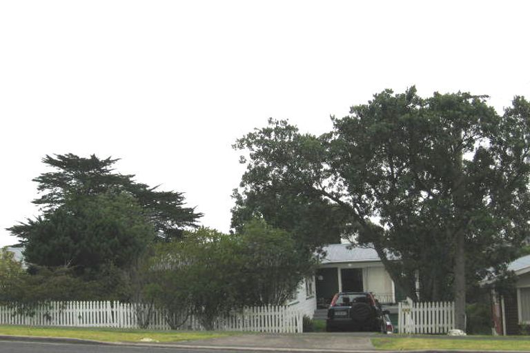 Photo of property in 280 Sunset Road, Windsor Park, Auckland, 0632