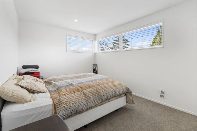 Photo of property in 2 Jacksons Road, Merivale, Christchurch, 8014