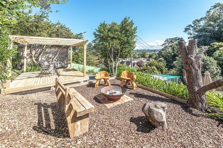 Photo of property in 16 Mount View Road, Bastia Hill, Whanganui, 4500