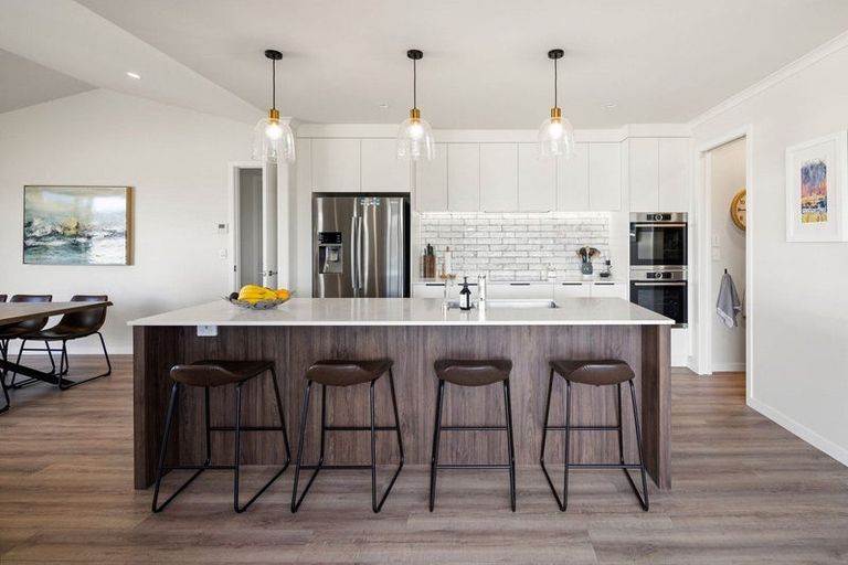 Photo of property in 39 Sunline Drive, Leamington, Cambridge, 3432