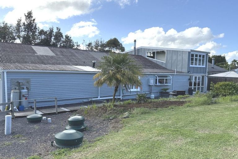 Photo of property in 61 Wiroa Road, Kerikeri, 0293