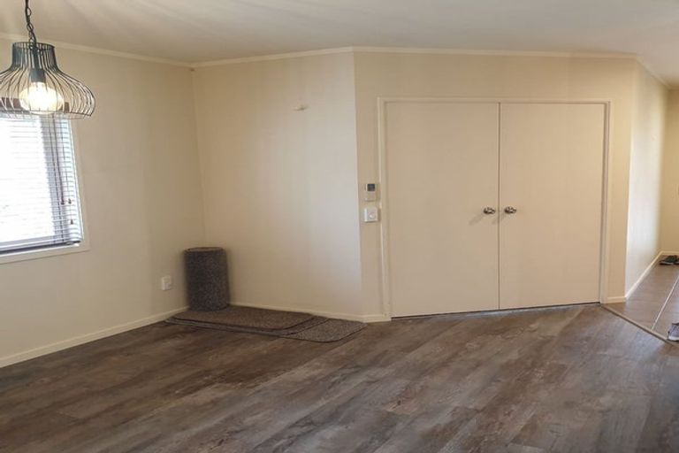 Photo of property in 19a Betty Watt Grove, Riverstone Terraces, Upper Hutt, 5018