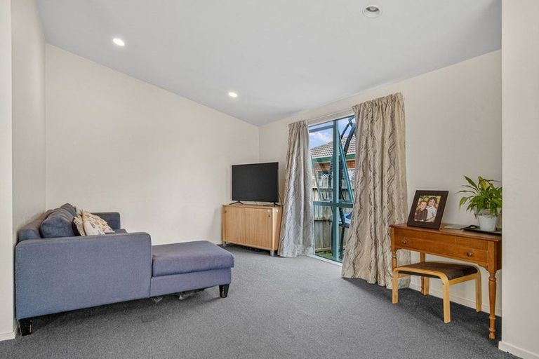 Photo of property in 56 Hetherington Road, Ranui, Auckland, 0612