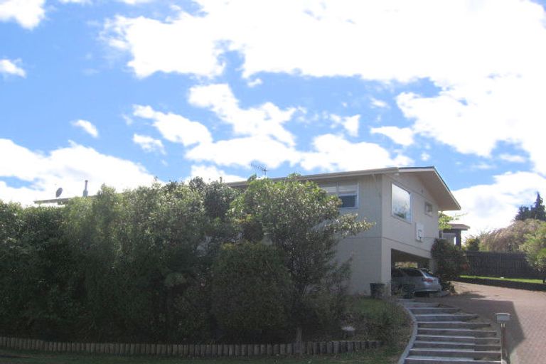 Photo of property in 15 Beachman Grove, Hilltop, Taupo, 3330