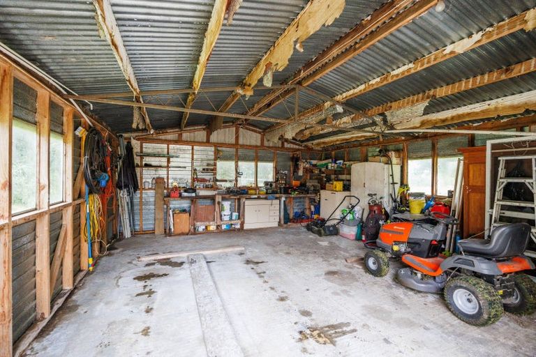 Photo of property in 82 No 4 Line, Ashhurst, 4884