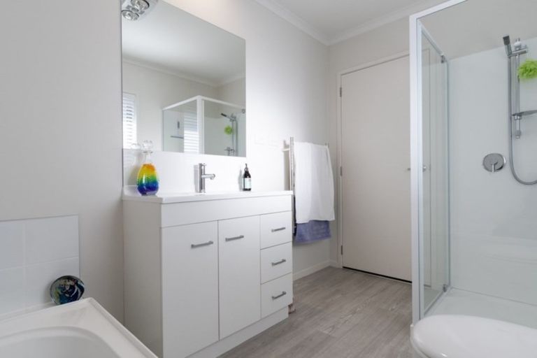 Photo of property in 8c Cannell Farm Drive, Te Puke, 3119