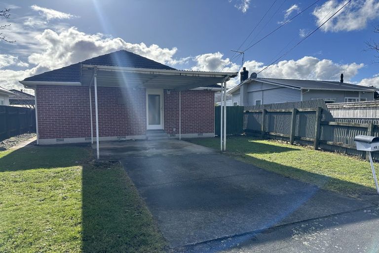 Photo of property in 18 Maclean Street, Wallaceville, Upper Hutt, 5018