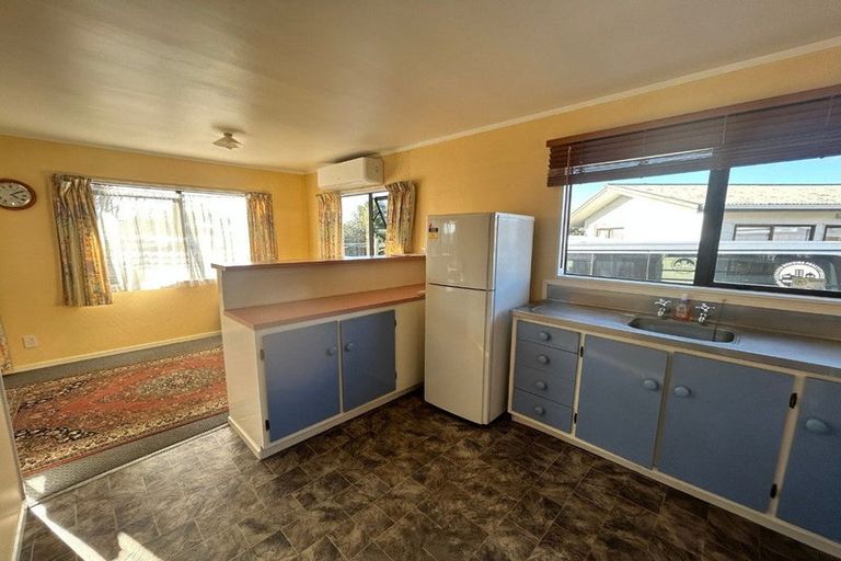 Photo of property in 15a Wingrove Road, Owhata, Rotorua, 3010