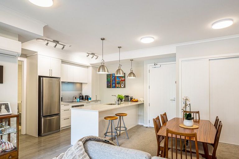 Photo of property in 162 Landmark Terrace, Orewa, 0931
