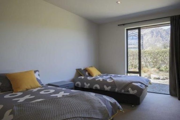 Photo of property in 2 Buckler Court, Jacks Point, Queenstown, 9371