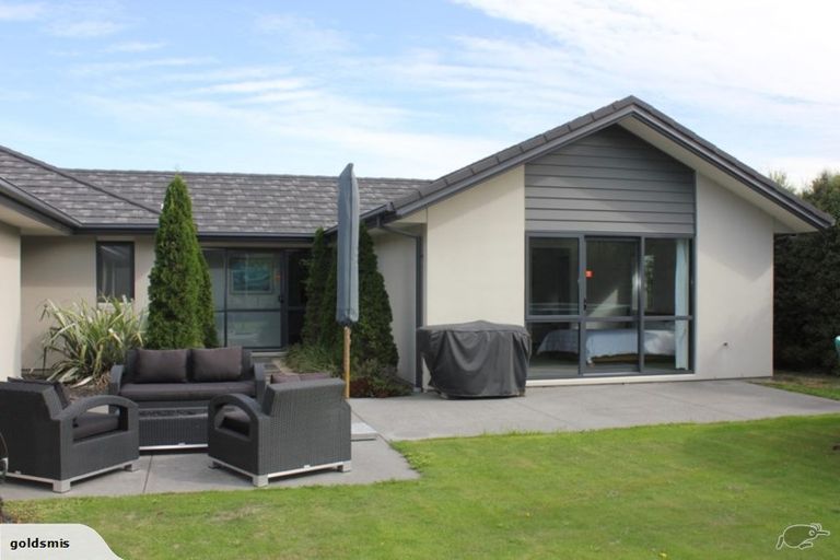 Photo of property in 2 Prebblewood Drive, Prebbleton, 7604