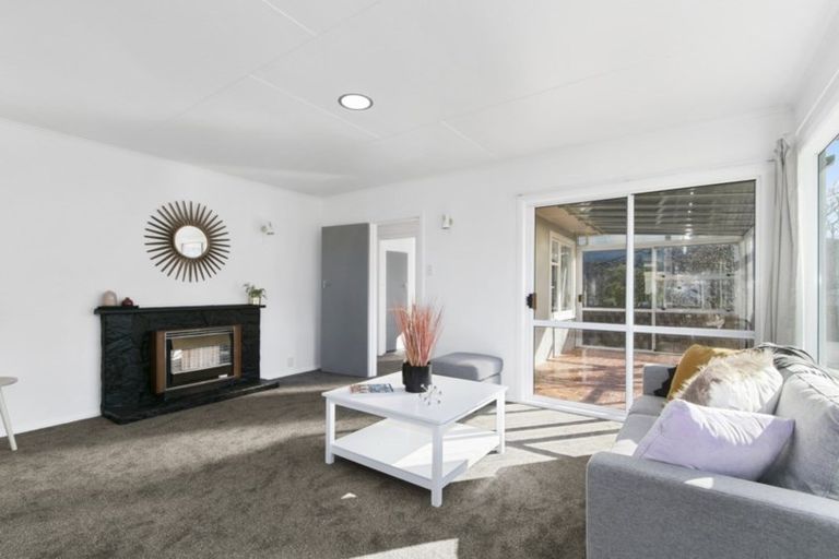 Photo of property in 61 Russell Road, Wainuiomata, Lower Hutt, 5014