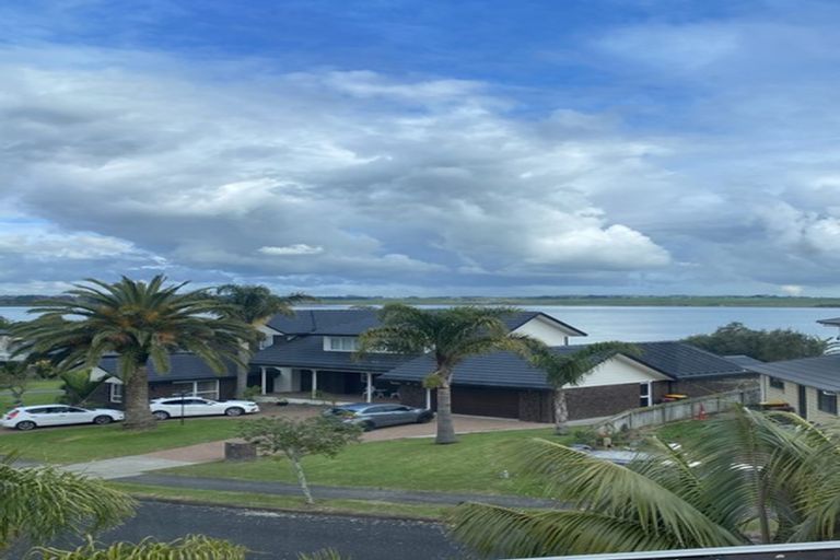 Photo of property in 34 St Annes Crescent, Wattle Downs, Auckland, 2103