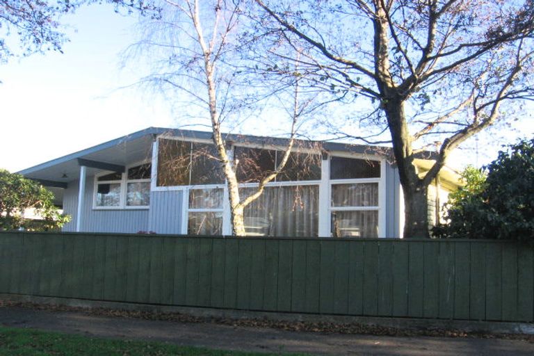 Photo of property in 24 Apollo Parade, Milson, Palmerston North, 4414