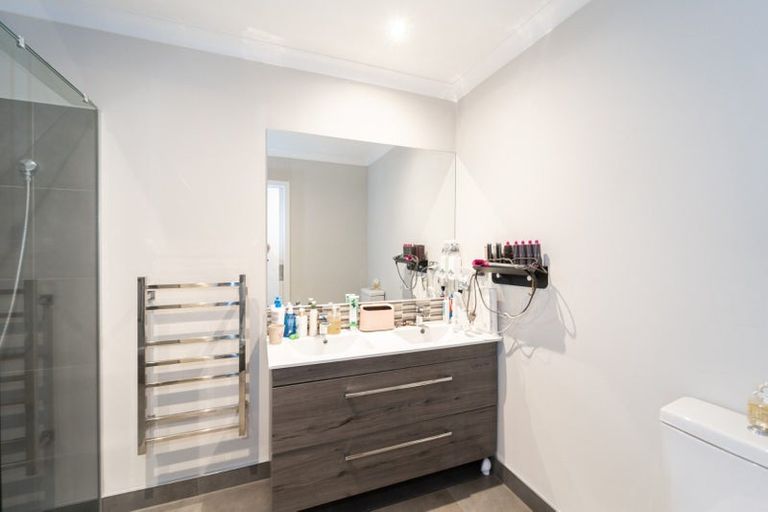 Photo of property in 62 Caldera Drive, Long Bay, Auckland, 0630