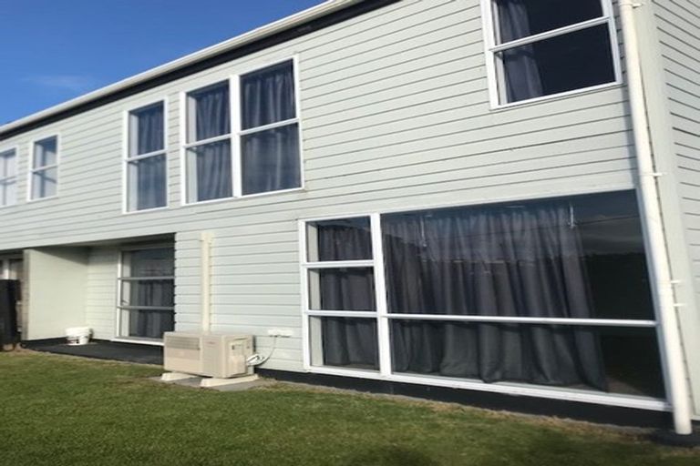 Photo of property in 2/163 Rongotai Road, Rongotai, Wellington, 6022