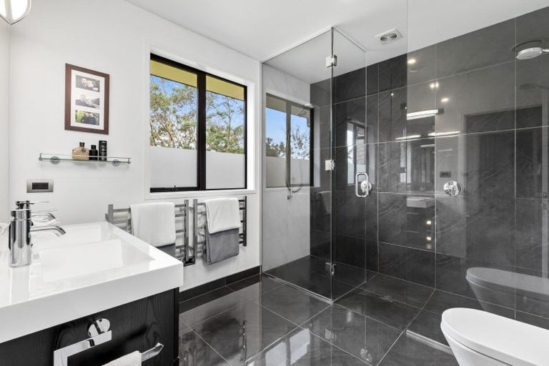 Photo of property in 65b Manuka Grove, Helensville, 0875