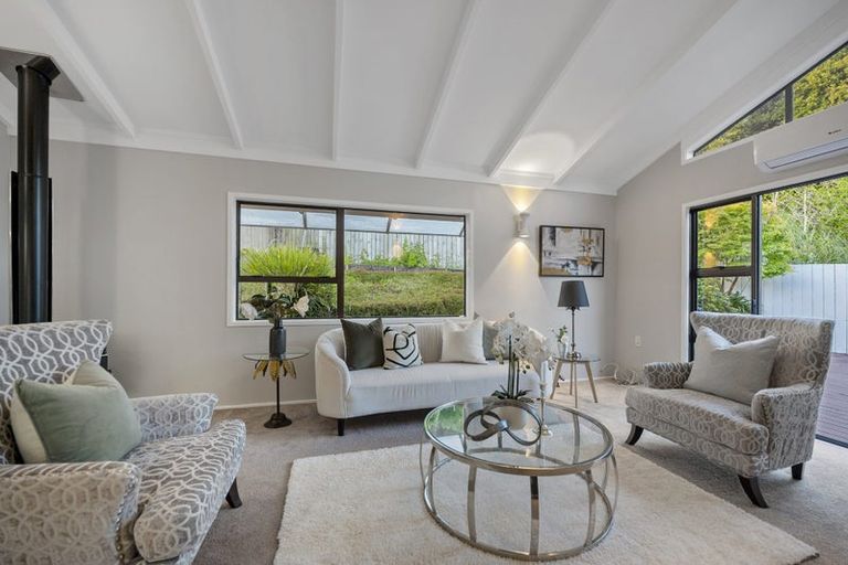 Photo of property in 92 Braemar Road, Castor Bay, Auckland, 0620