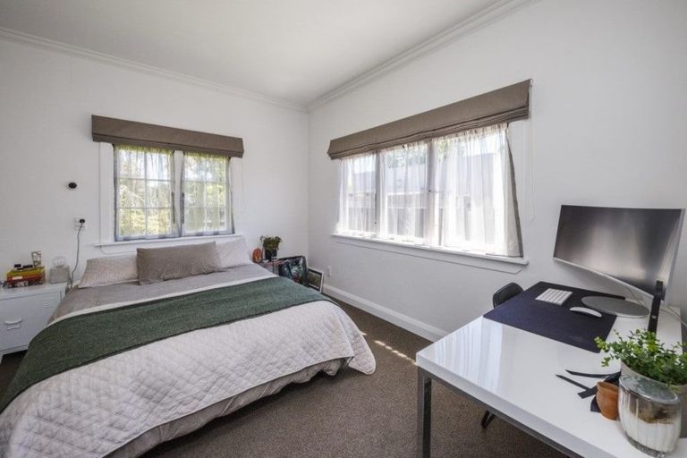 Photo of property in 5a Guy Avenue, Takaro, Palmerston North, 4410