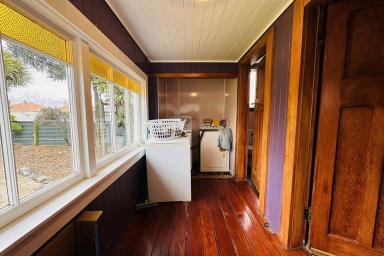 Photo of property in 64 Limbrick Street, Terrace End, Palmerston North, 4410