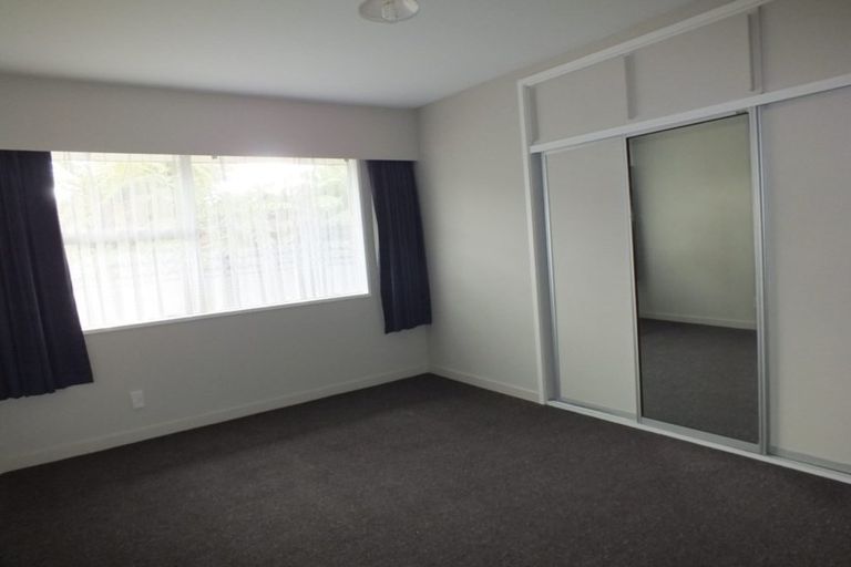 Photo of property in 2/18 Newnham Terrace, Upper Riccarton, Christchurch, 8041