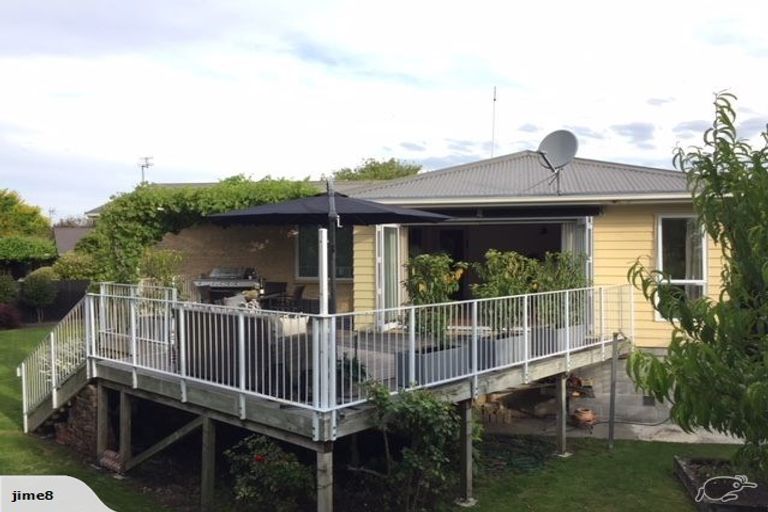 Photo of property in 34 Rosedale Place, Avonhead, Christchurch, 8042