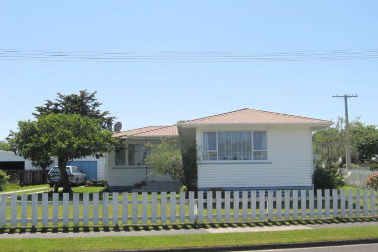 Photo of property in 4 Byron Street, Te Hapara, Gisborne, 4010