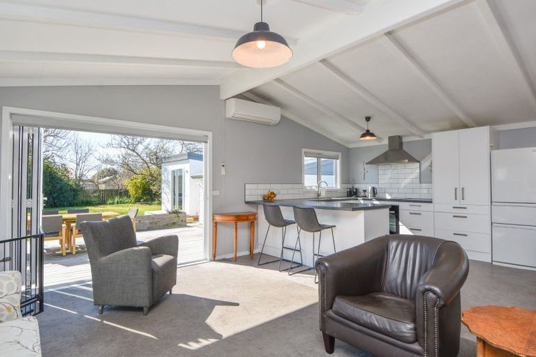 Photo of property in 28 Frederick Street, Carterton, 5713