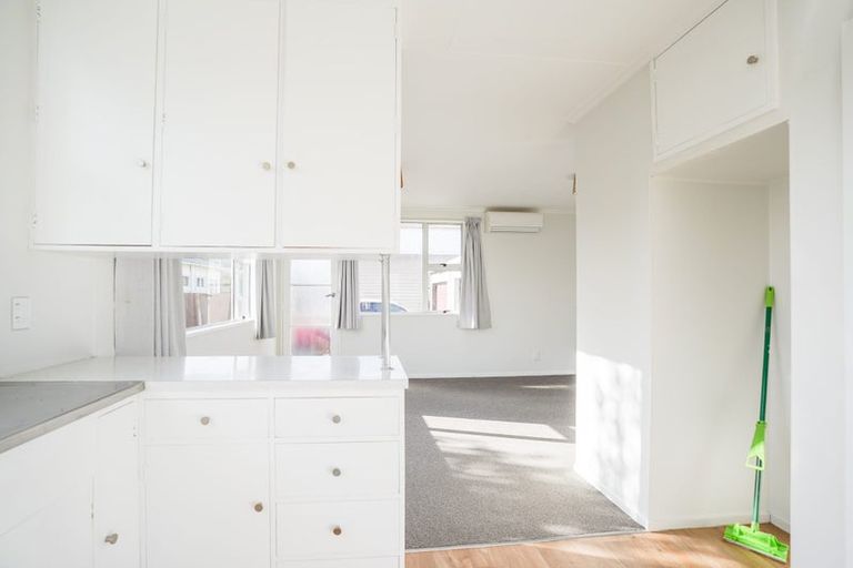 Photo of property in 42b Burns Avenue, Takaro, Palmerston North, 4412