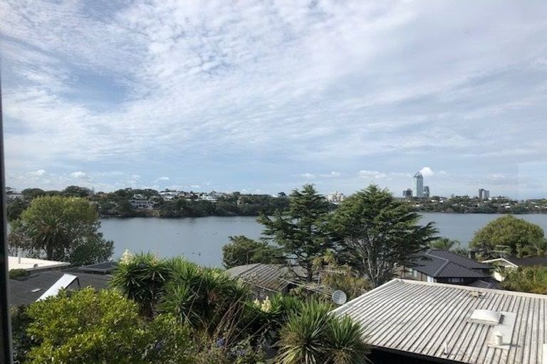 Photo of property in 7/72 Kitchener Road, Milford, Auckland, 0620