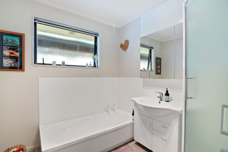 Photo of property in 21 Treeton Place, Wakefield, 7025