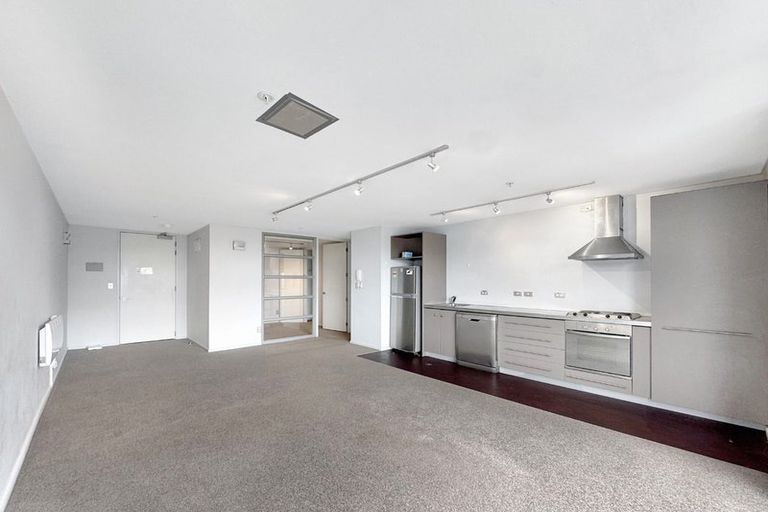 Photo of property in Vespa Apartments, 505/20 Hanson Street, Mount Cook, Wellington, 6021