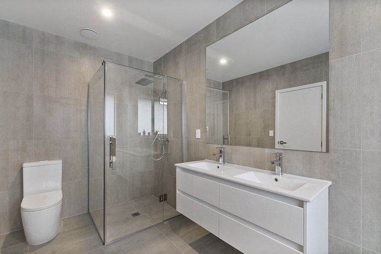 Photo of property in 28 Rose Berry Crescent, Flagstaff, Hamilton, 3210