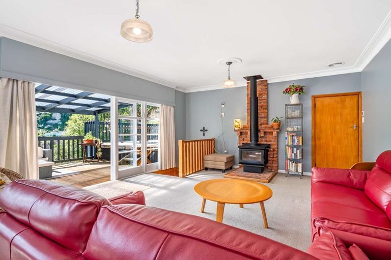 Photo of property in 1 Durie Vale Road, Durie Hill, Whanganui, 4500