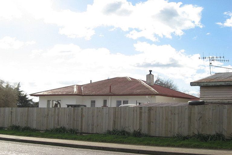 Photo of property in 115 Racecourse Road, Waipukurau, 4200