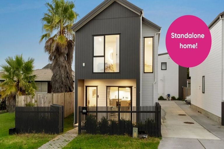 Photo of property in 64a Rosewarne Crescent, Glendene, Auckland, 0602