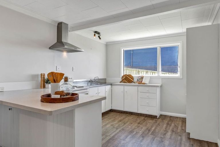 Photo of property in 58 Ngamotu Road, Moturoa, New Plymouth, 4310