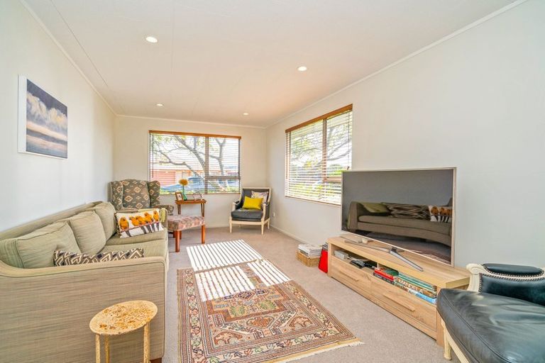 Photo of property in 42 Cholmondeley Crescent, Whitianga, 3510