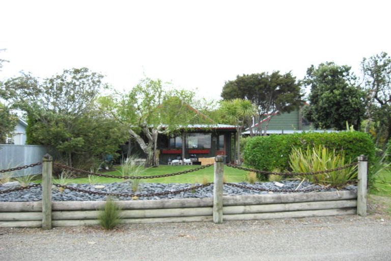 Photo of property in 85 Martin Street, Monaco, Nelson, 7011