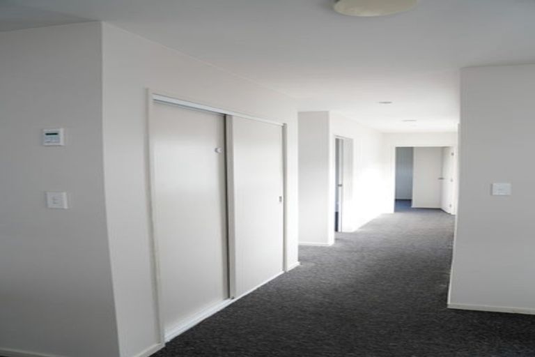 Photo of property in 13 Gala Place, Henderson, Auckland, 0612