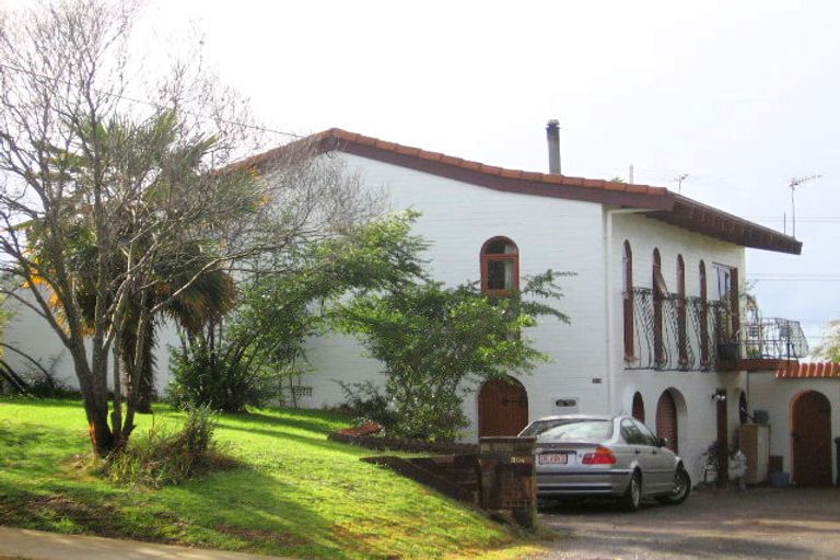 Photo of property in 304 Triangle Road, Massey, Auckland, 0614